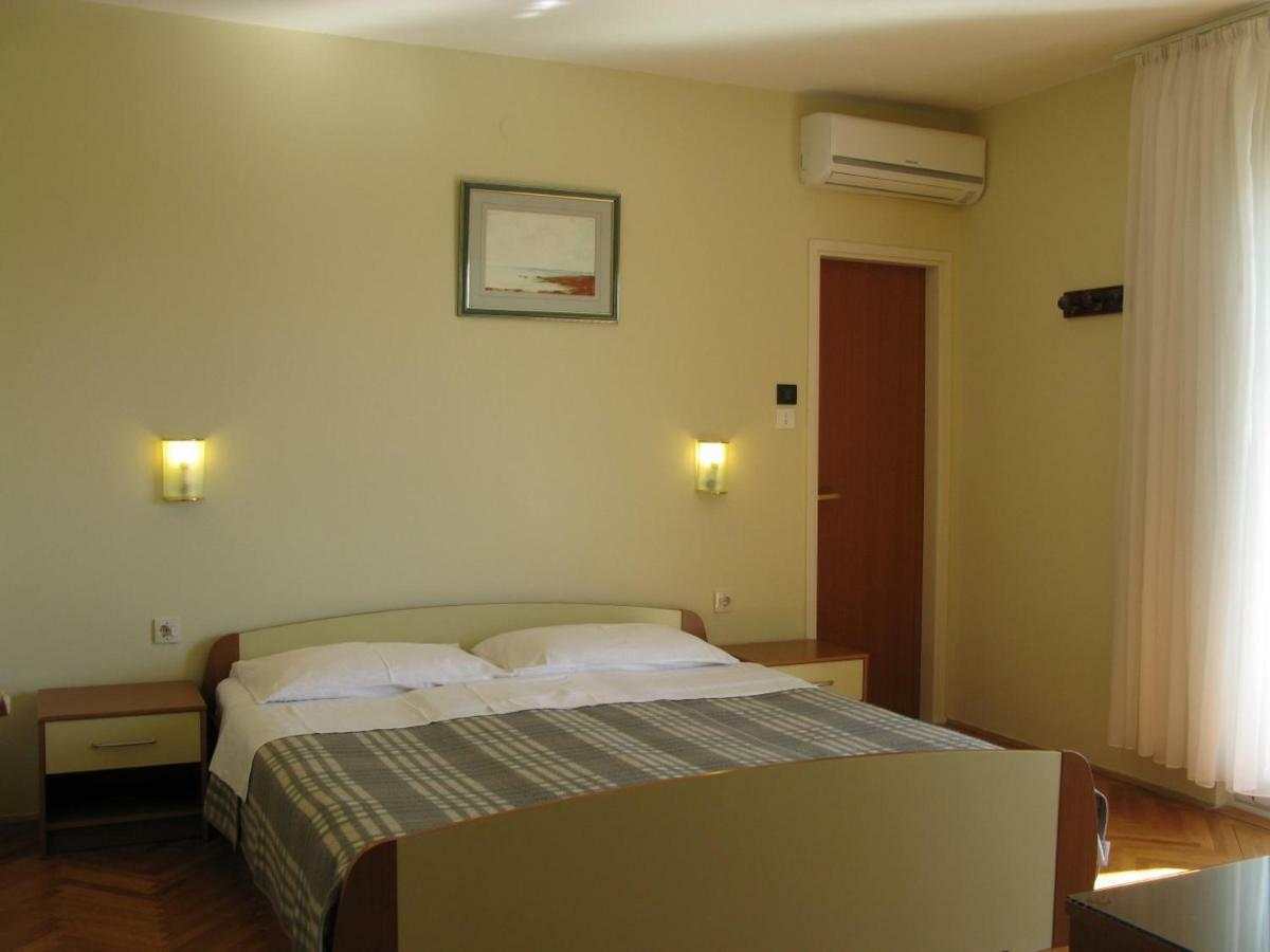 Apartments And Rooms Lanca Banjol Exterior photo